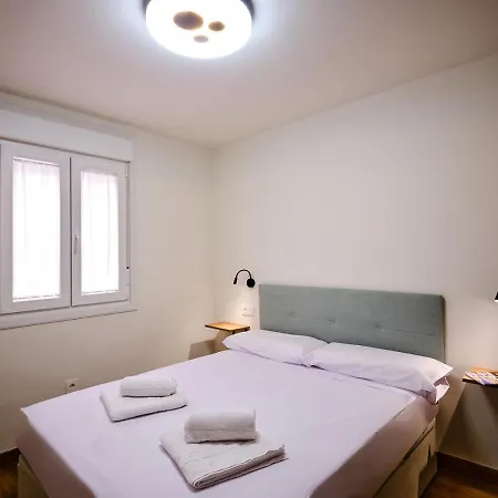 Leo Home- Bright & Centric 3 Bedrooms With Private Parking Inside Appartamento *