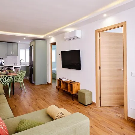Leo Home- Bright & Centric 3 Bedrooms With Private Parking Inside * Málaga