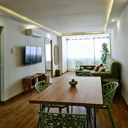 Apartman Leo Home- Bright & Centric 3 Bedrooms With Private Parking Inside *