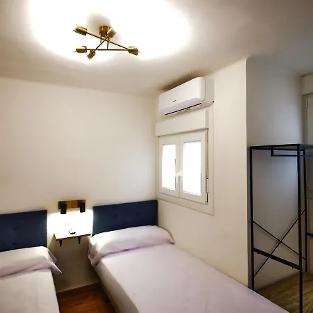 Leo Home- Bright & Centric 3 Bedrooms With Private Parking Inside * Málaga