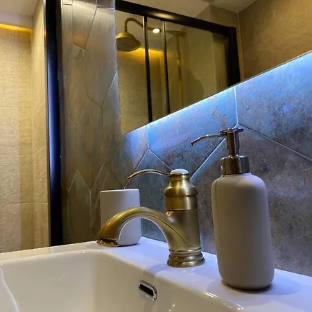 Leo Home- Bright & Centric 3 Bedrooms With Private Parking Inside Appartamento Málaga